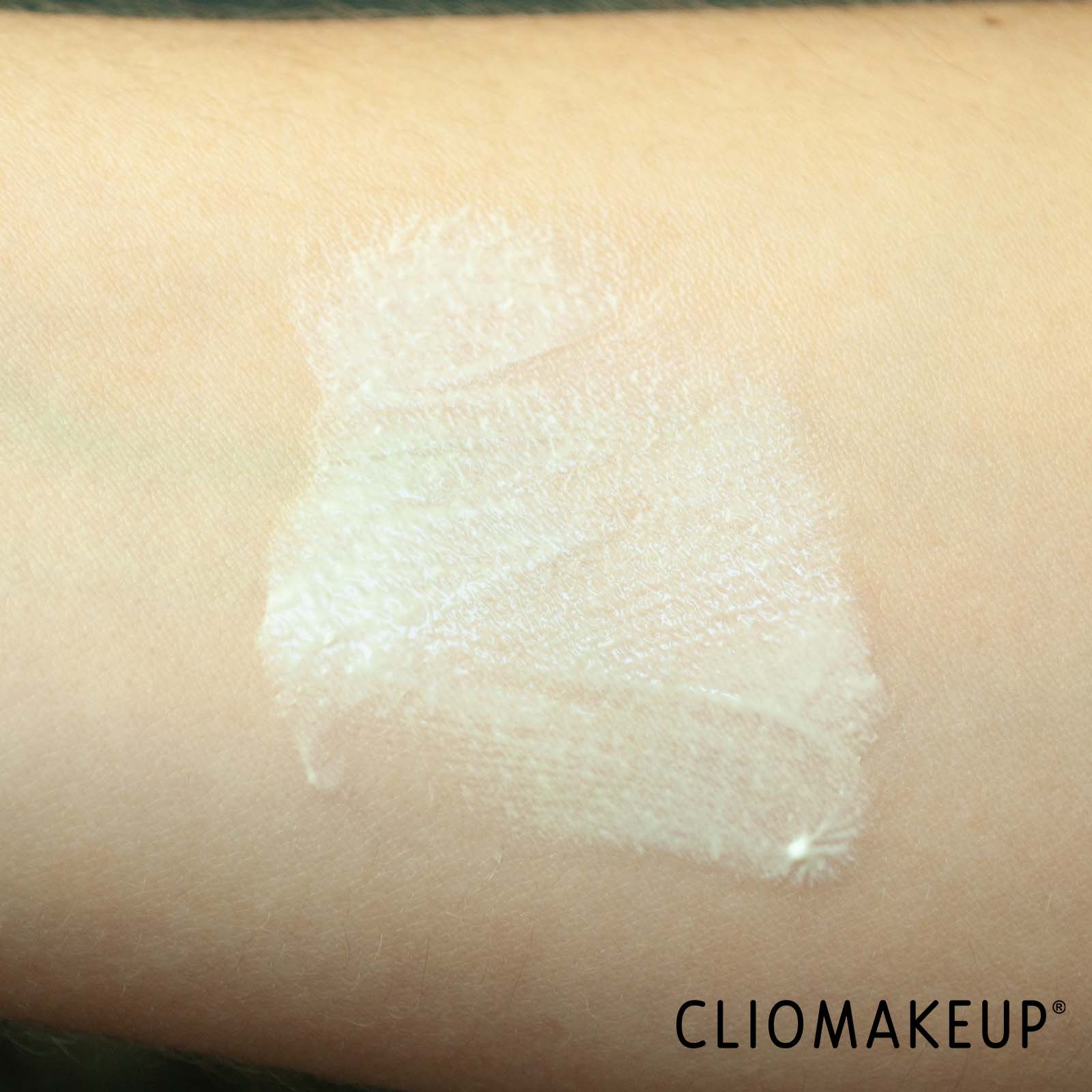 cliomakeup-recensione-protezione-solare-isdin-gel-cream-wet-skin-50 spf-intense-hydration-6