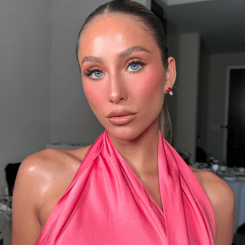 cliomakeup-look-monocromatico-blush-liquido-look-2