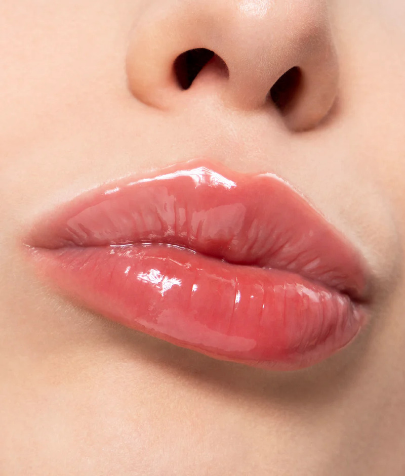 cliomakeup-trucco-notte-san-lorenzo-2024-cliomakeup-juicy-love-lip-gloss-glam-balm-star-grace-effetto-finish-lucida-labbra-chiare_1024x1024