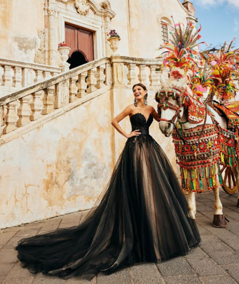 abiti-sposa-colorati-nero