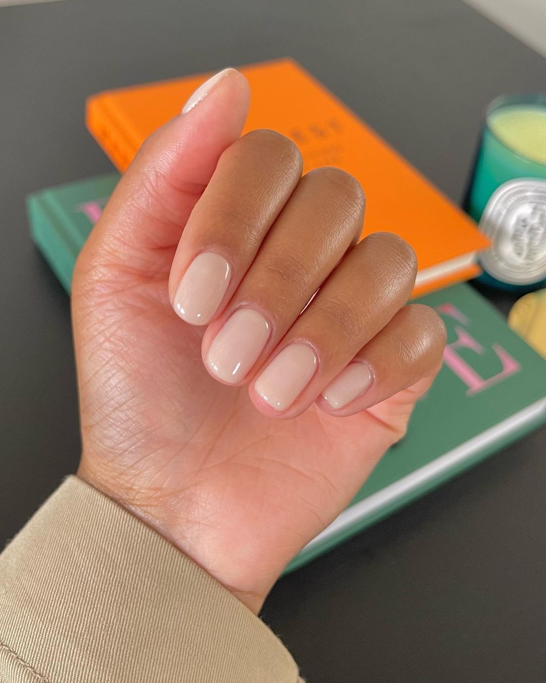 bb-cream-nails-unghie-nude-corte