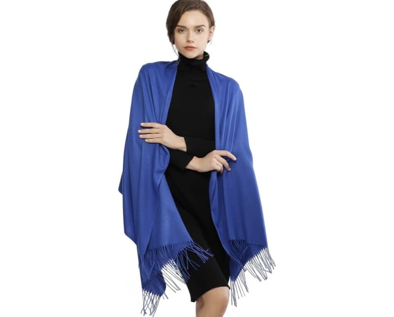 blu-nero-stanno-bene-insieme-pashmina