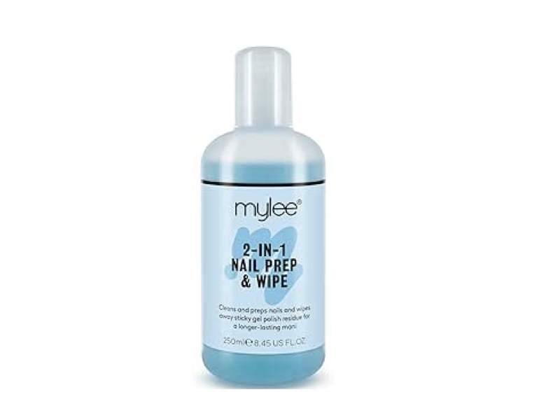 manicure-semipermanente-detergente-unghie