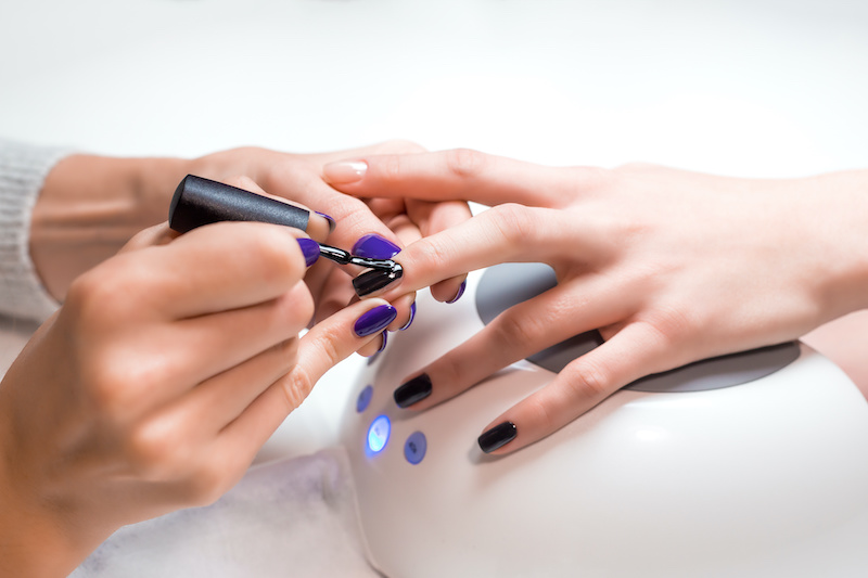 manicure-semipermanente-estetista