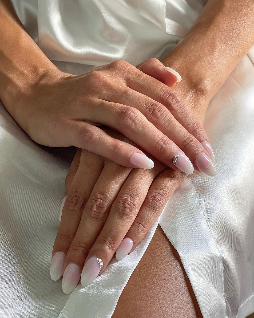 manicure-sposa-cristalli