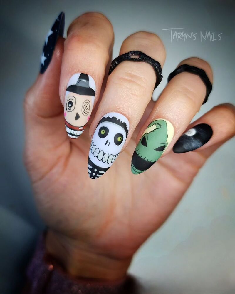 nail-art-halloween-the-nightmare-before-christmas-2