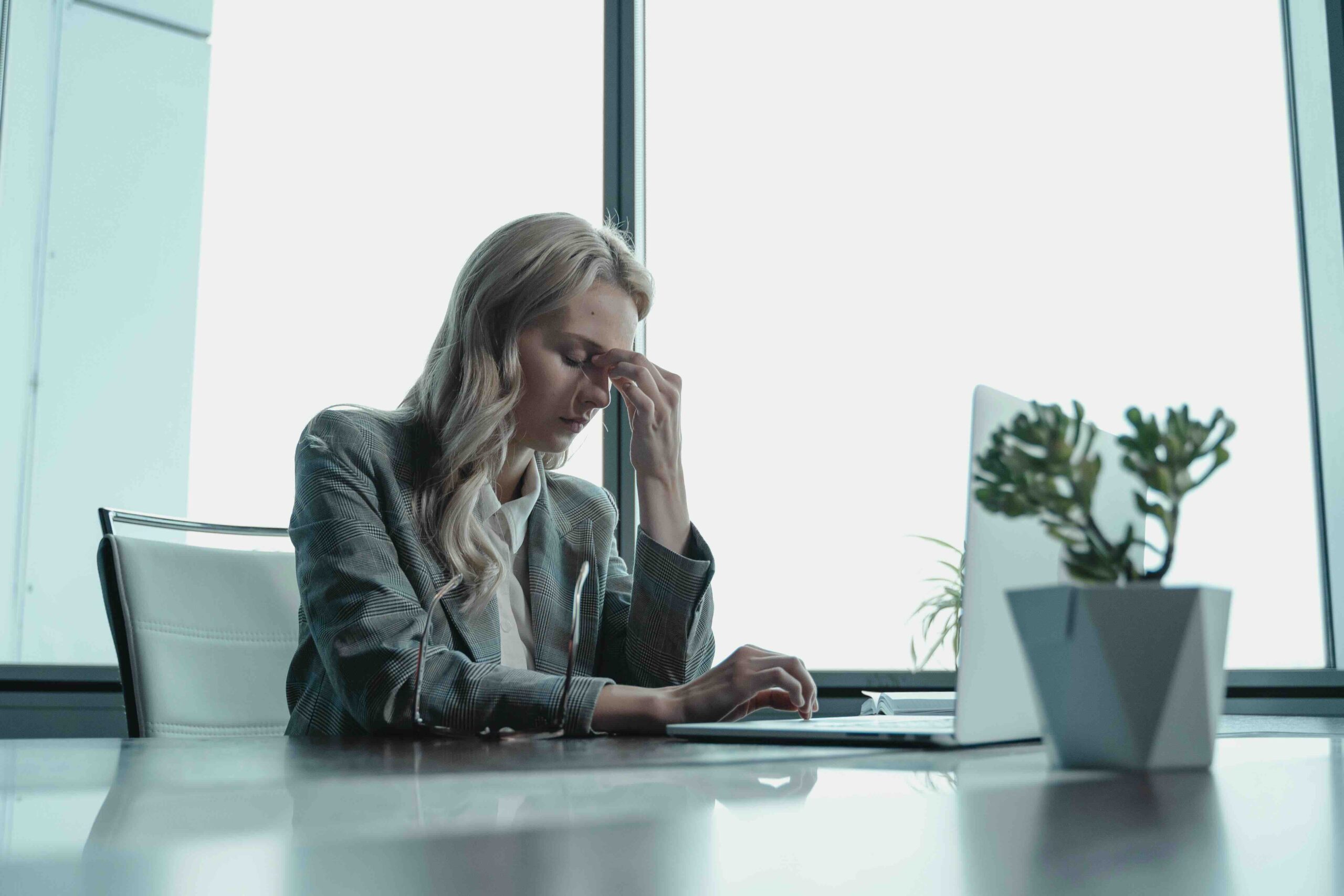 sindrome-impostore-donna-manager-disagio-psicologico