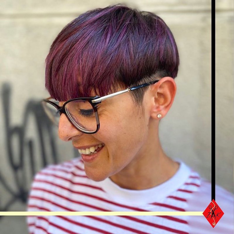 tagli-capelli-corti-chi-indossa-occhiali-bowl-cut