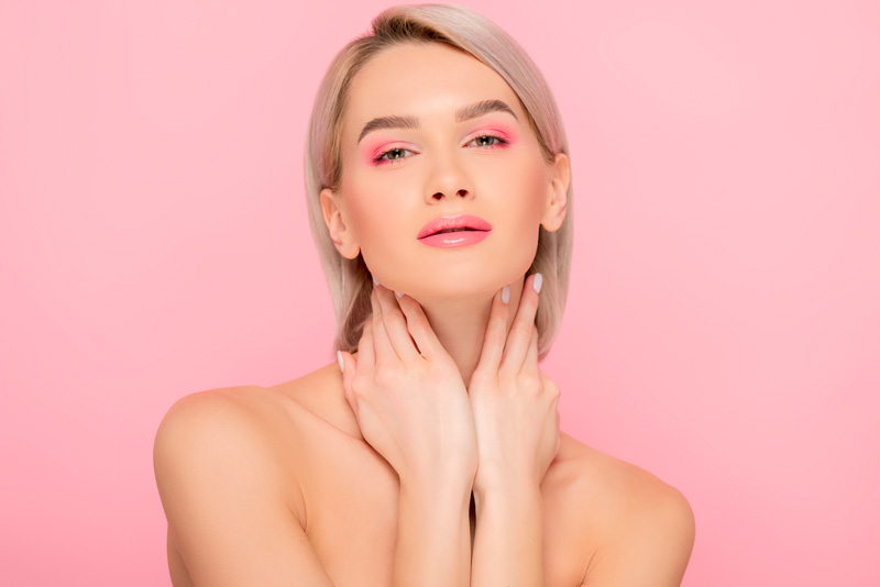 trucco-occhi-rosa-valorizzare-il-colore-degli-occhi
