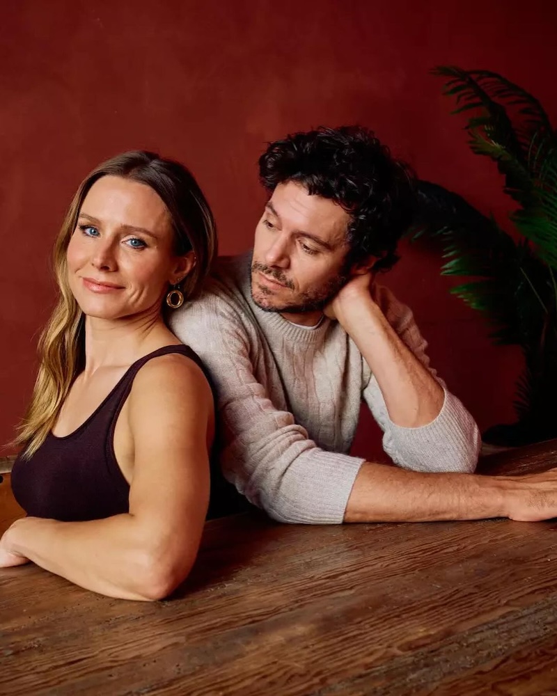 adam-brody-oggi-kristen-bell
