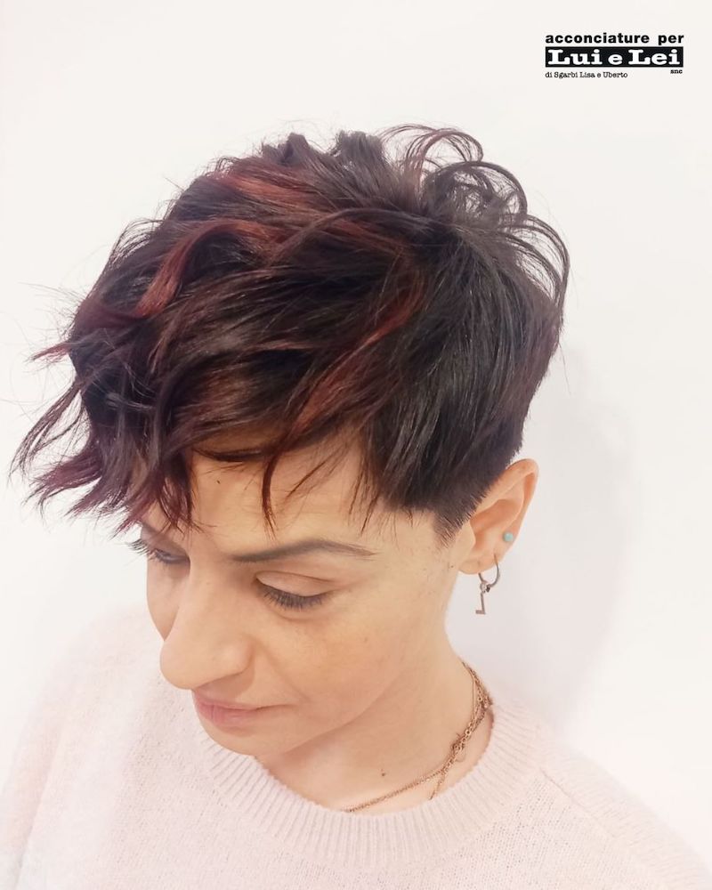 balayage-rosso-capelli-corti-pixie