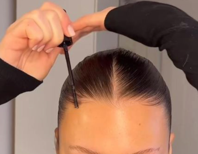 come-usare-balsamo-labello-usi-oltre-labbra-baby-hair