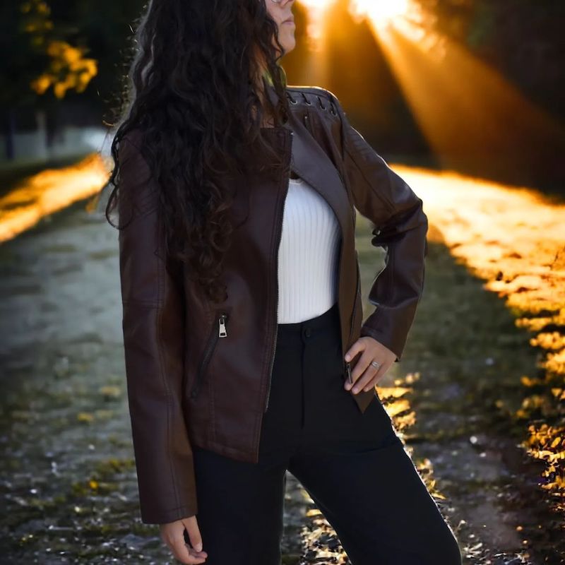 come-vestirsi-con-freddo-improvviso-look-giacca-pelle