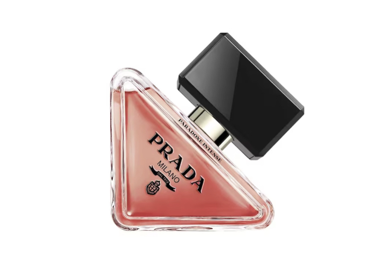 migliori-profumi-donna-secondo-uomini-prada
