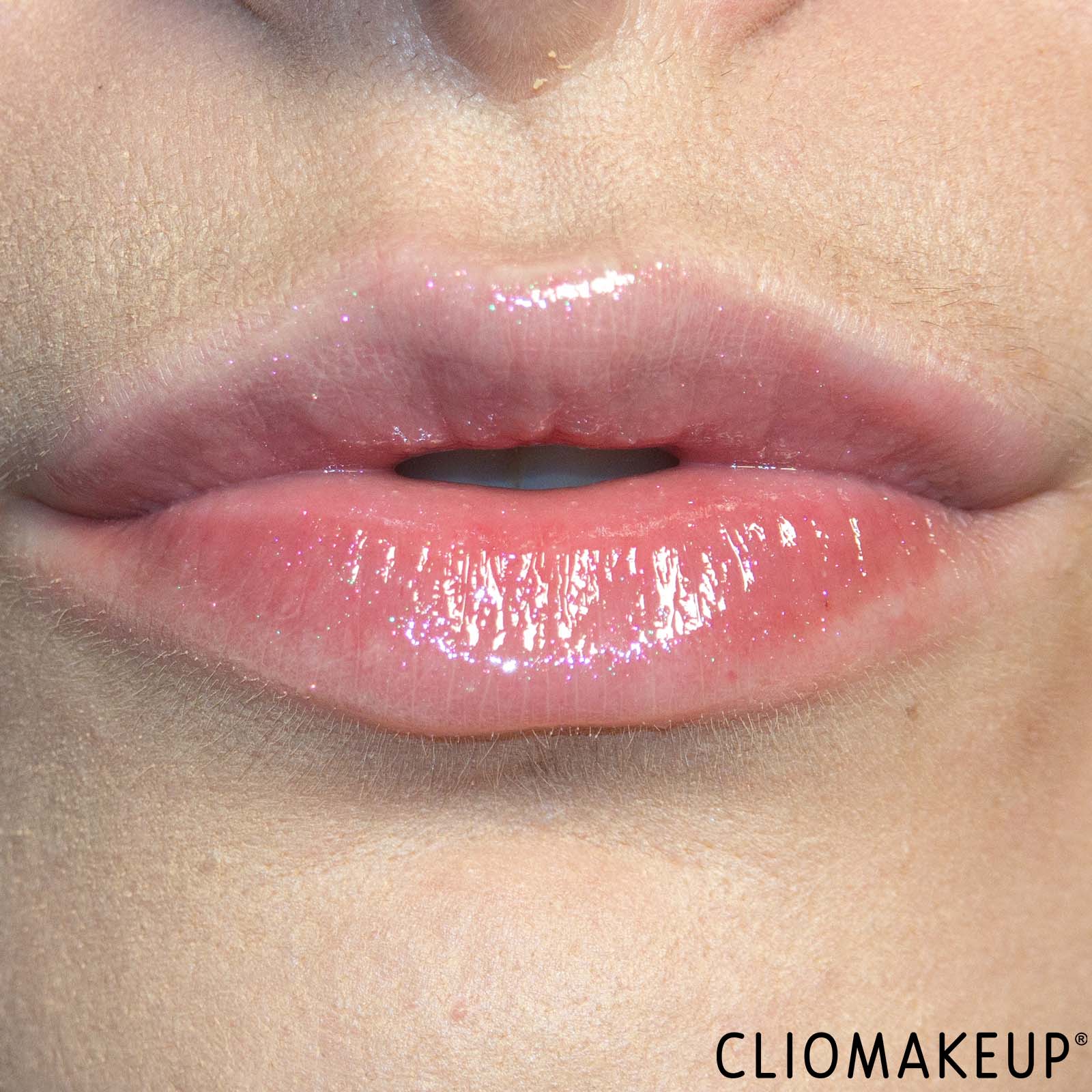 recensione-olio-labbra-rem-beauty-wicked-lip-applicazione