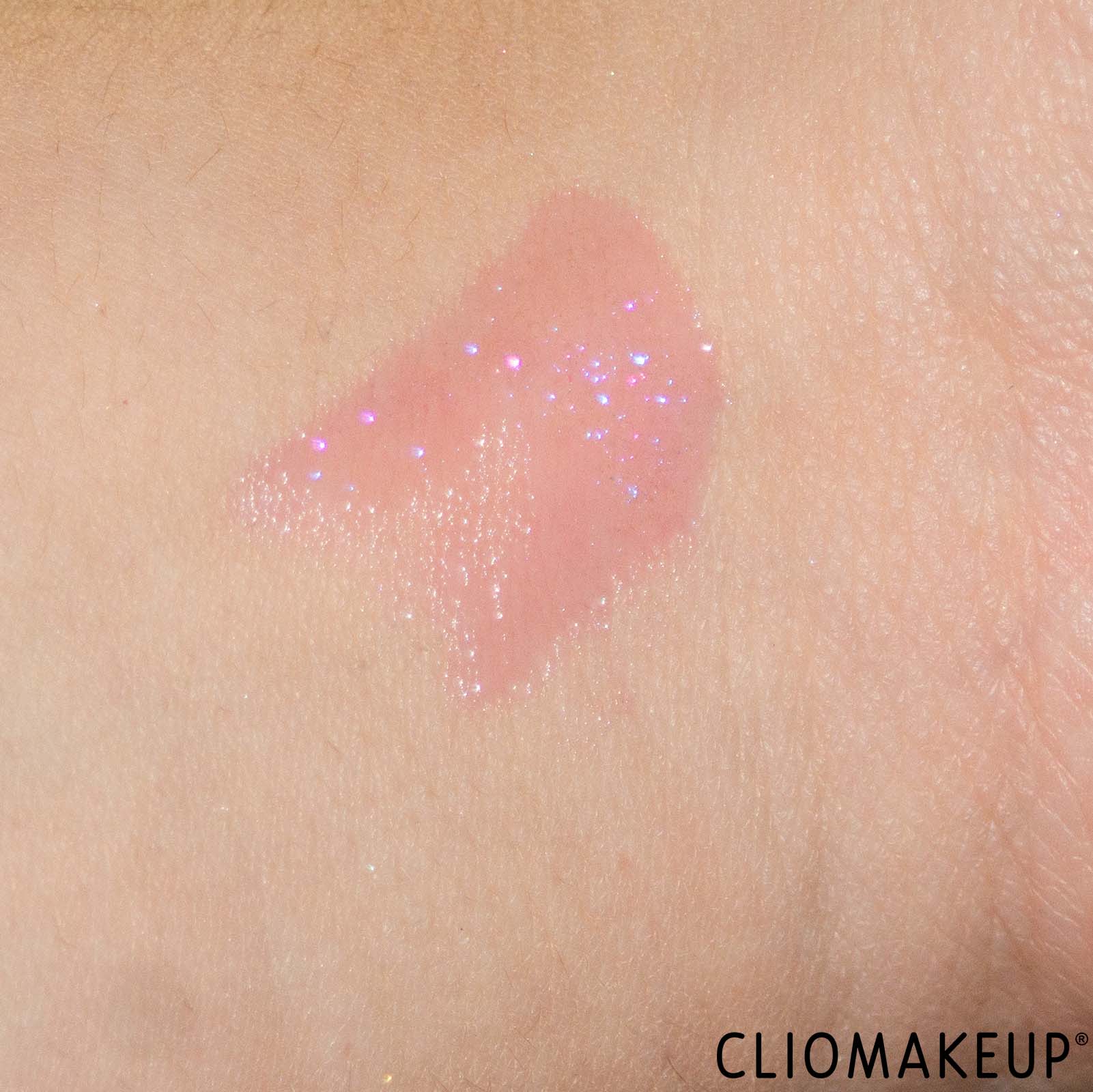 recensione-olio-labbra-rem-beauty-wicked-swatch