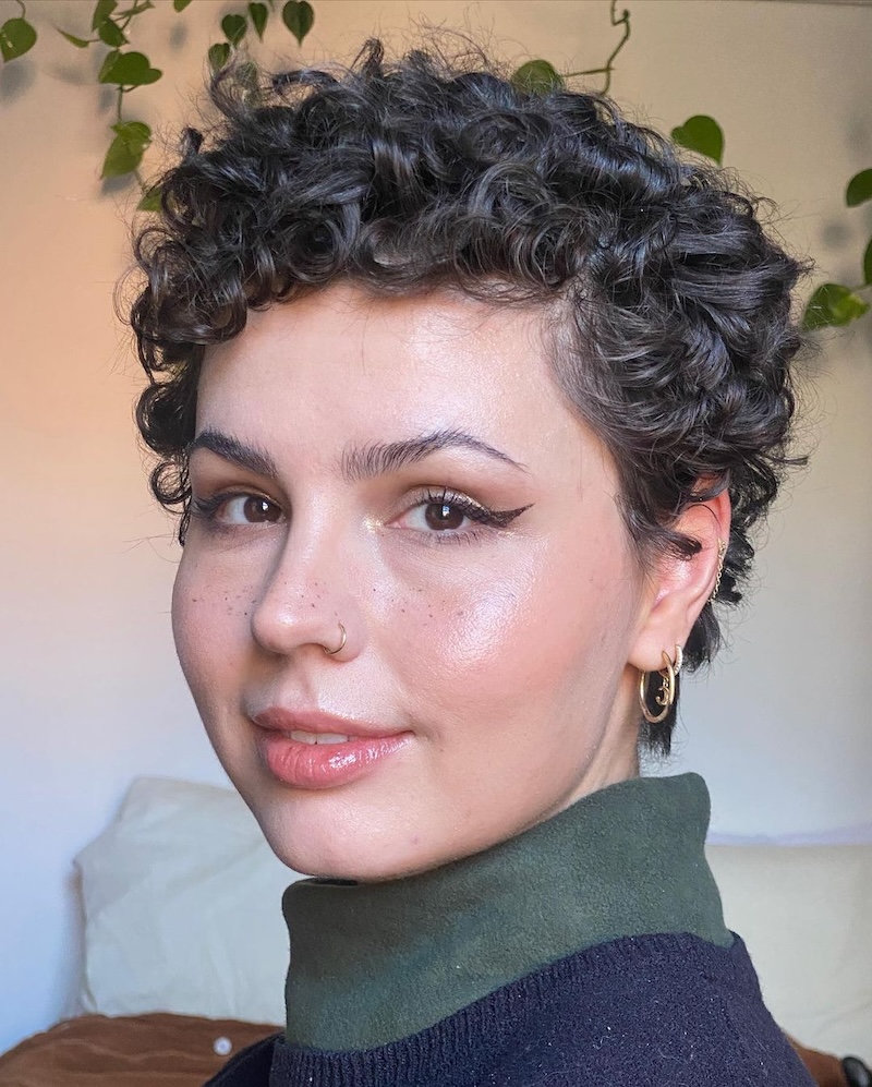 tagli-capelli-ricci-autunno-2024-pixie-cut-corto