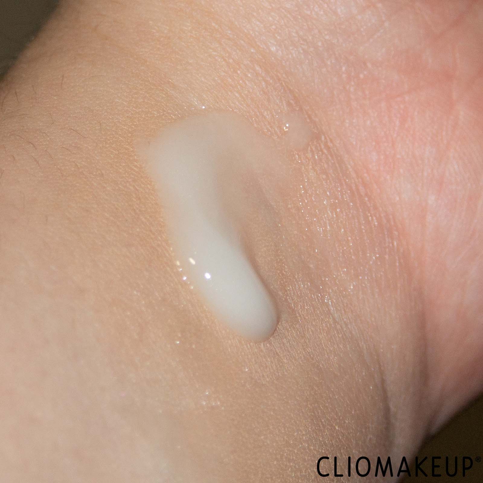 top-team-settembre-2024-astra-crema-gel-viso-swatch
