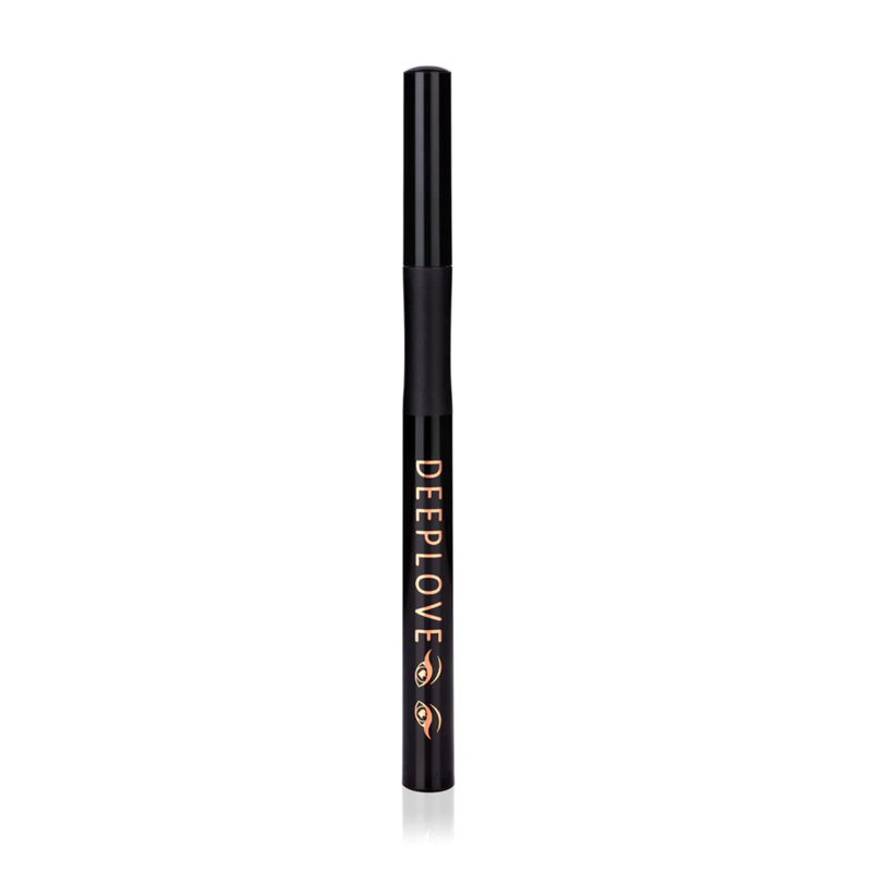 trucco-vampira-eyeliner-cliomakeup
