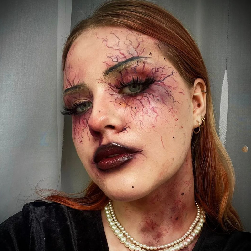 trucco-vampira-occhi-intensi