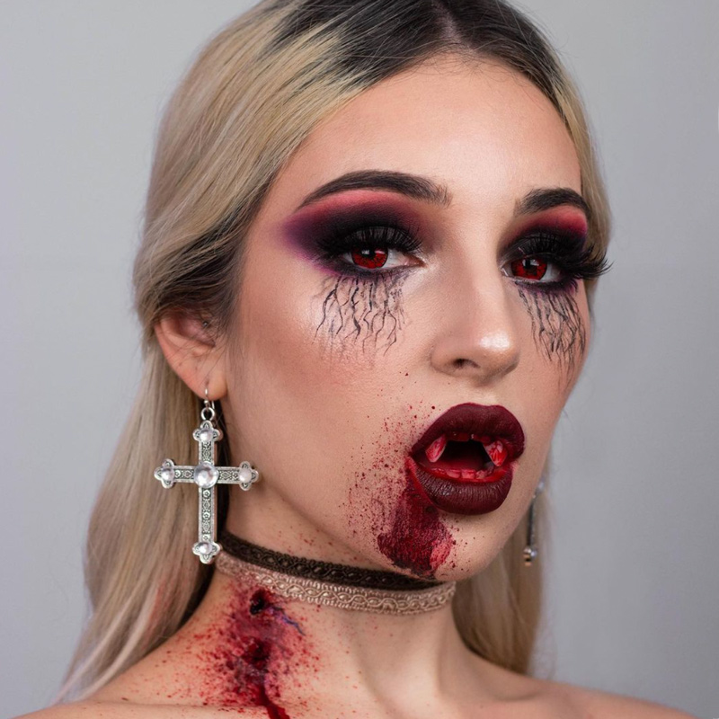 trucco-vampira-sangue-finto