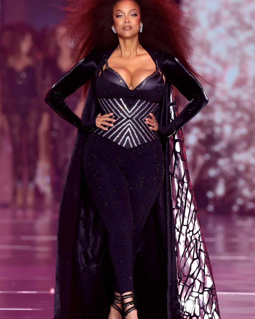 victoria-secret-sfilata-2024-tyrabanks