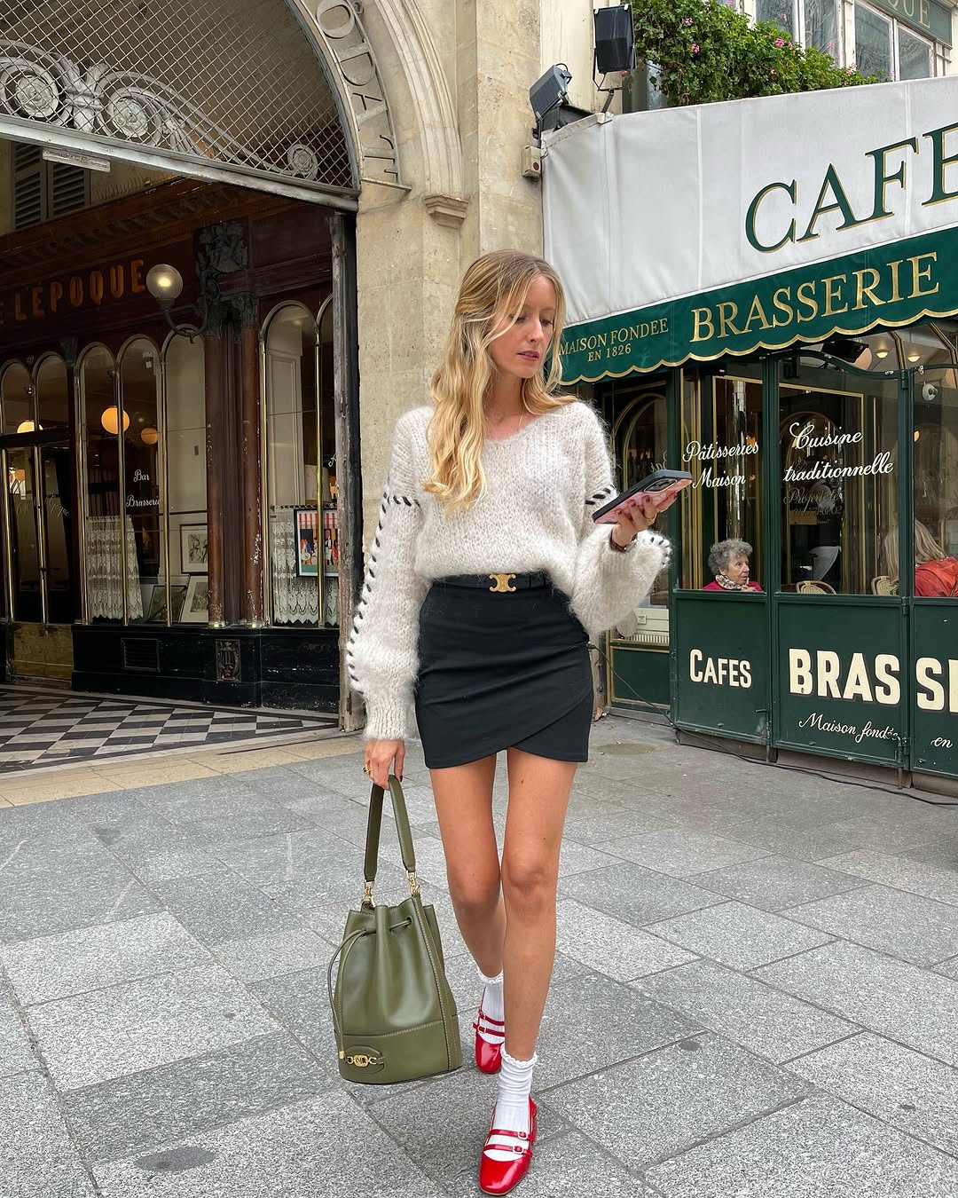 come-abbinare-gonna-nera-autunno-inverno-maglione