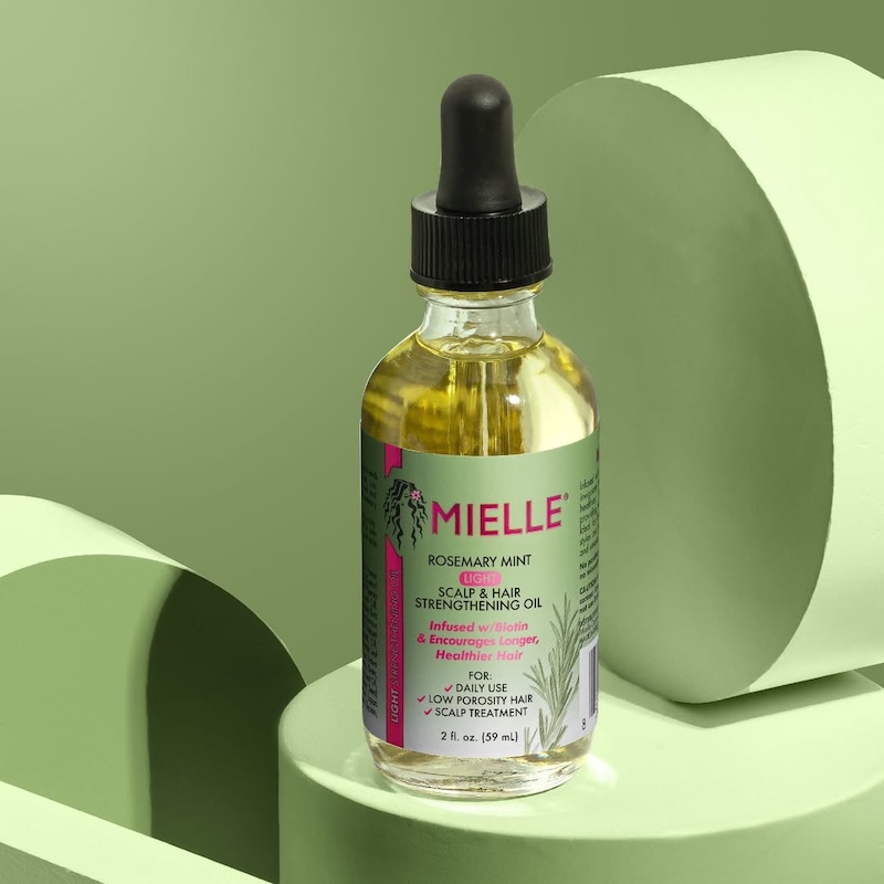 come-usare-mielle-rosemary-oil-light