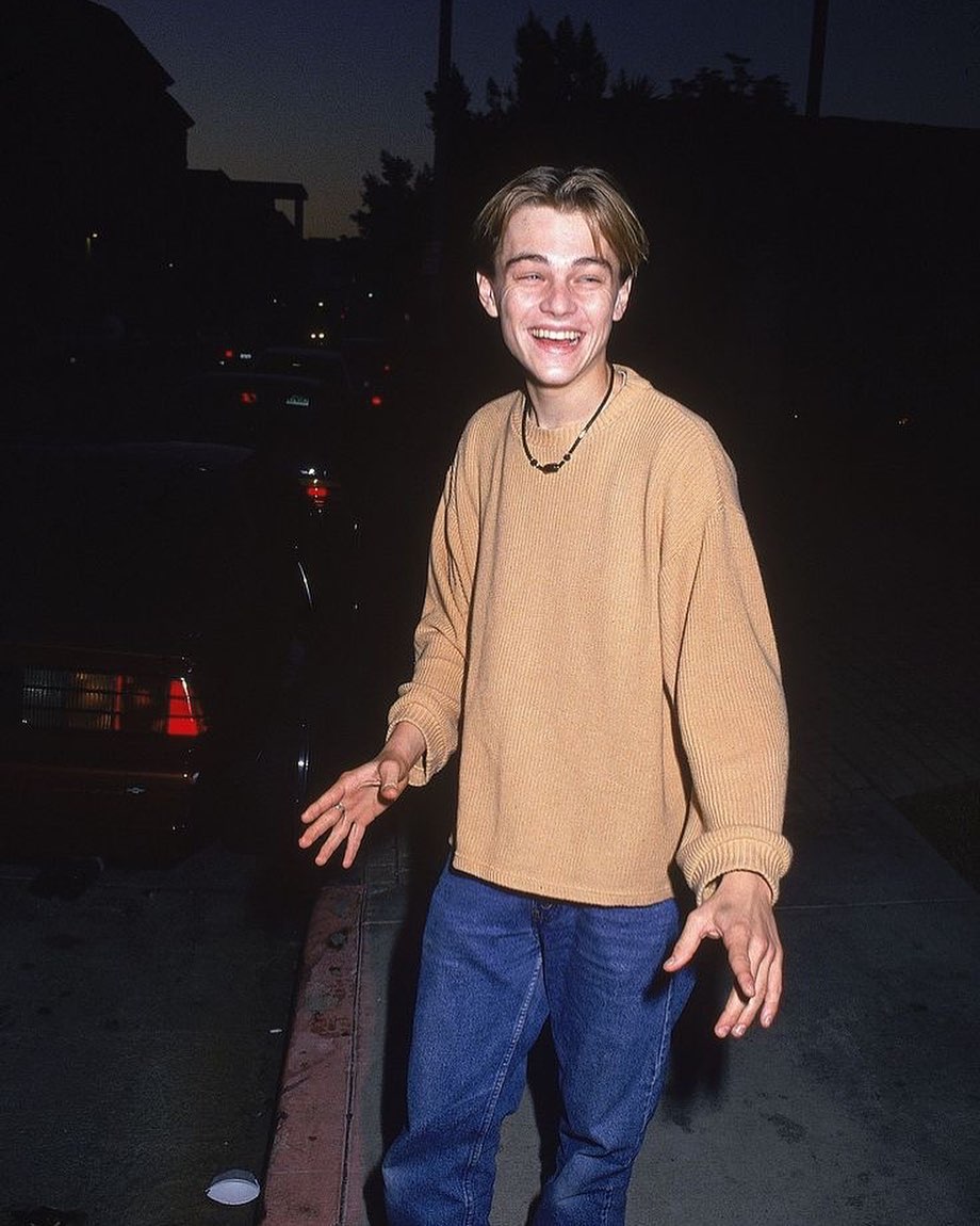 leonardo-dicaprio-compie-50-anni-sorriso