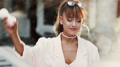 profumi-ariana-grande-gif