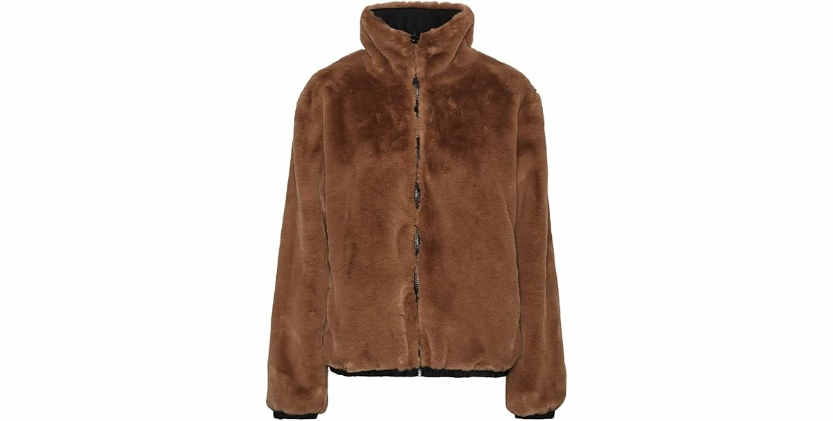 pelliccia-donna-sportiva