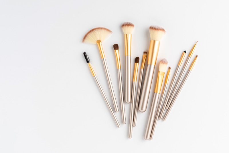 set-di-pennelli-da-trucco-personalizzato