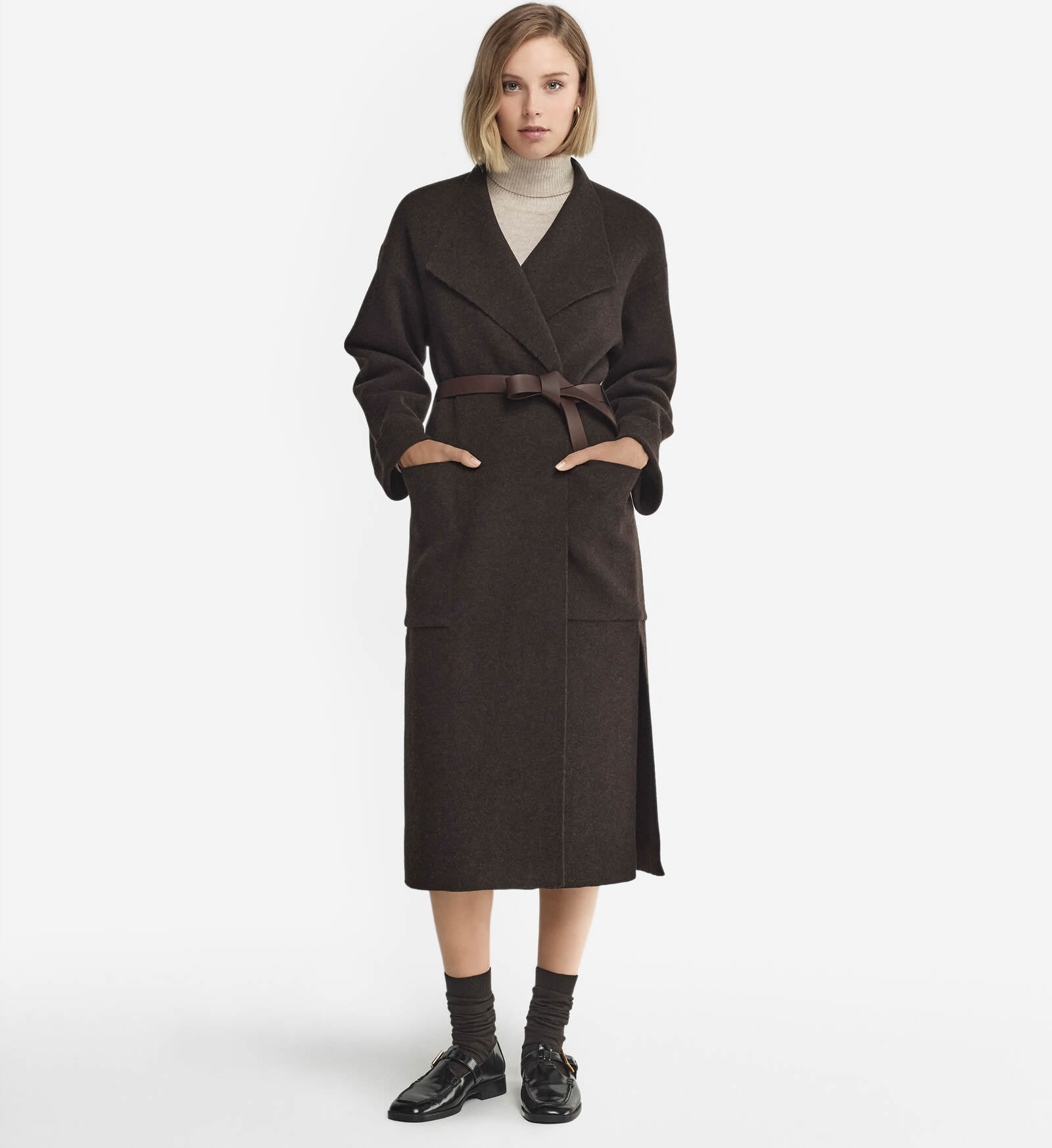 cappotti-lunghi-inverno-2025-cintura