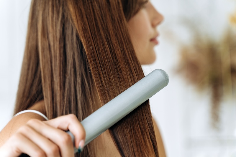valorizzare-colore-naturale-capelli-piastra